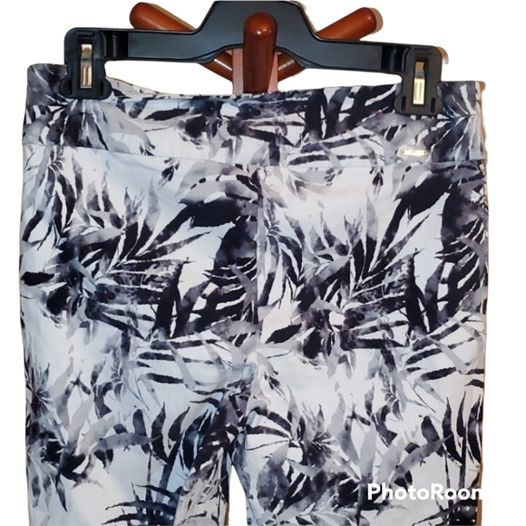 UP Black WhiteTechno Basic Slim Leg Ankle Pant - Picture 6 of 9